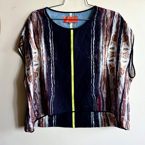 Clover Canyon by Rozae Nichols | Geode Print High-Low Top โ Size M - Picture 2 of 5